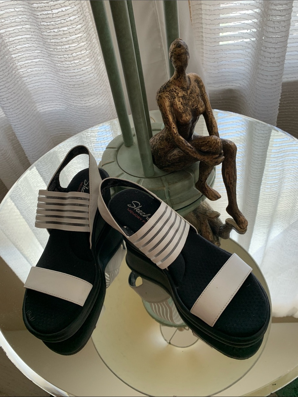 NWOT Skechers Women’s Black and White Strappy Wedge Sandal